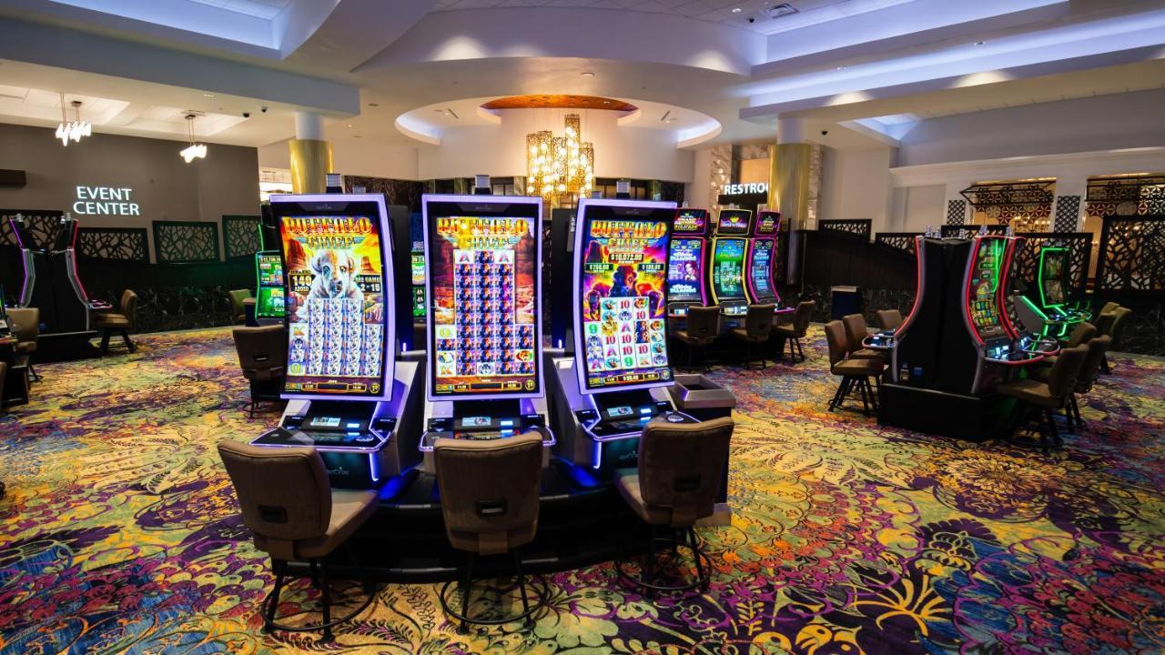 Walker'S Bluff Casino Resort カーボンデール エクステリア 写真